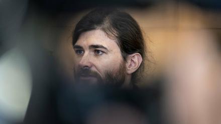 Franco A. steht im Oberlandesgericht in Frankfurt am Main (am 8. Juli 2022).