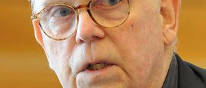 Der Pop-Art-Künstler Claes Oldenburg ist tot. Auf dem Bild nimmt er an einer Pressebesichtigung der Ausstellung «Claes Oldenburg: The Sixties» im Museum Ludwig teil. 