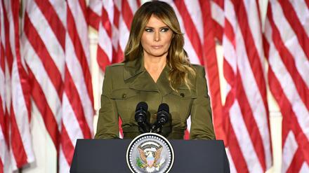 Melania Trump spricht bei einer Pressekonferenz, damals noch als First Lady des Weißen Hauses. (Archivbild)