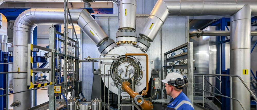 Im Fall eines Gasnotstands sollen EU-Staaten nach dem Willen der Europäischen Kommission zum Gassparen gezwungen werden können. 