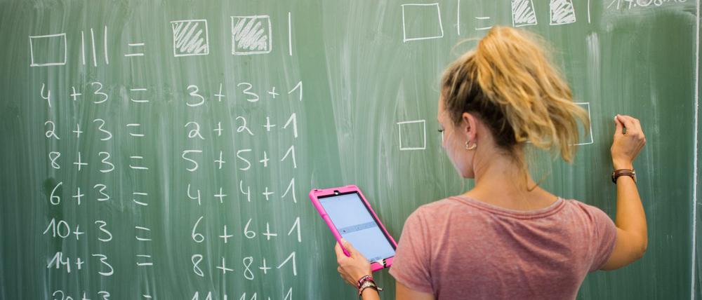 Lehrerinnen und Lehrer in Berlin sollen durch das neue Institut bessere Unterstützung erhalten.