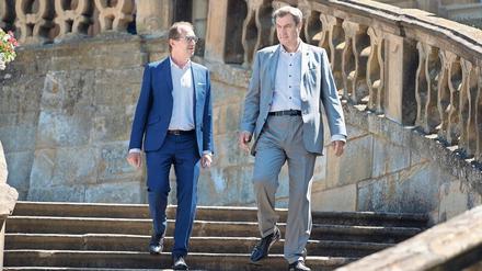CSU-Landesgruppenchef Alexander Dobrindt und CSU-Chef Markus Söder auf der Freitreppe vor dem Kloster Banz.