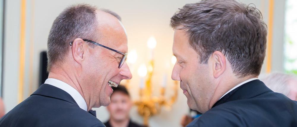 Hatten sich einiges zu sagen: CDU-Chef Friedrich Merz (links) und der SPD-Co-Vorsitzende Lars Klingbeil.