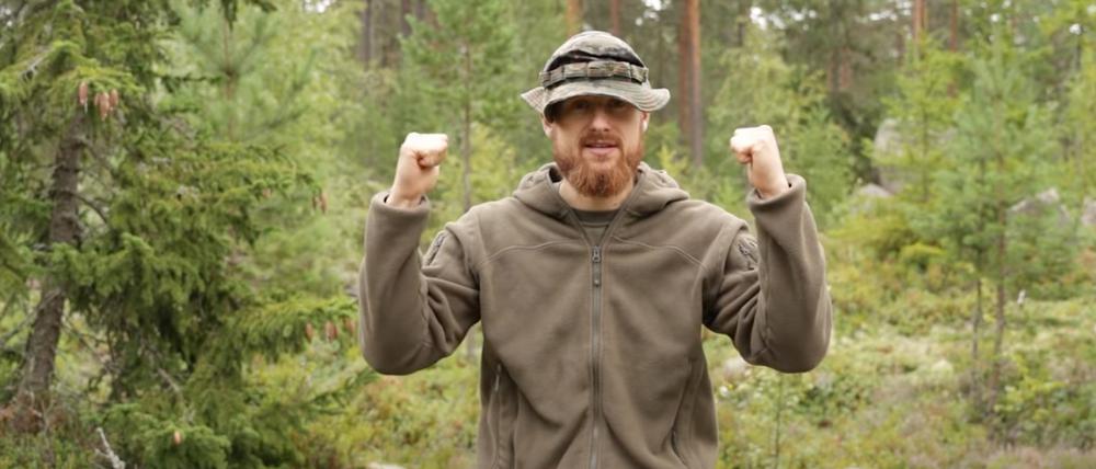 Szene aus der ersten Folge von „7 vs. Wild“ mit Initiator und Teilnehmer Fritz Meinecke.