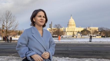  Bundesaußenministerin Annalena Baerbock vor dem Kapitol in Washington.