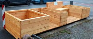 Das noch unfertige Parklet an der Fritsche- / Ecke Bismarckstraße. Foto: Initiative Nachbarinnen & Nachbarn der Fritschestraße (Nord)