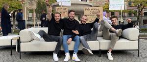 Mietest Du schon? Die vier Frently-Gründer sind Brüder: Daniel, Raphael, Benjamin und Tamino Baumann setzen mit ihrem Konzept auf Nachhaltigkeit.