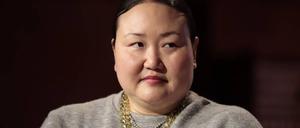 Die US-Schriftstellerin Hanya Yanagihara. Sie wurde 1974 in Los Angeles geboren und wuchs in Hawaii auf. 