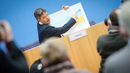 Bundeswirtschaftsminister Robert Habeck (Grüne) hat am Dienstag die neuen Klimaziele vorgestellt.