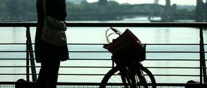 155743_0_e9f81001