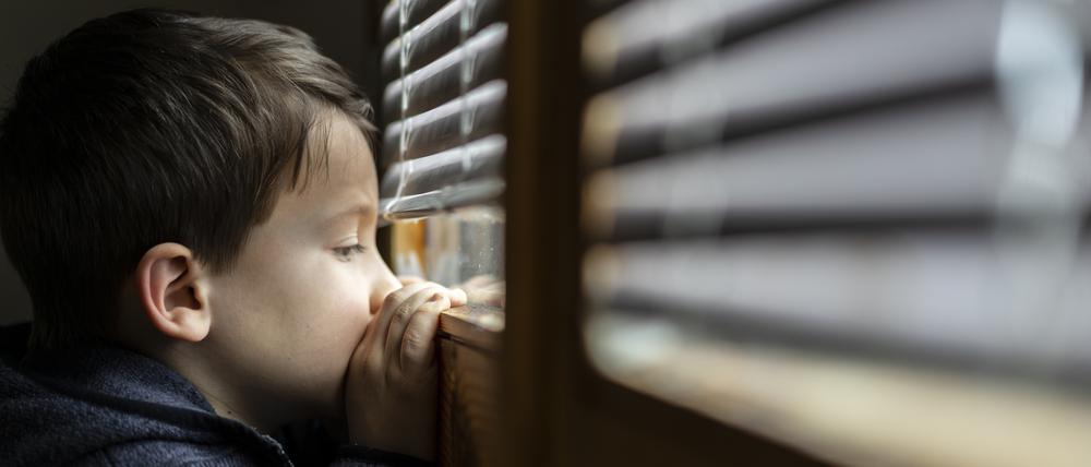 Viele Kinder bekommen den Gedanken an Corona nicht mehr aus dem Kopf, die Frage, die sie umtreibt, ist nicht mehr, ob, sondern wann sie selbst angesteckt werden.