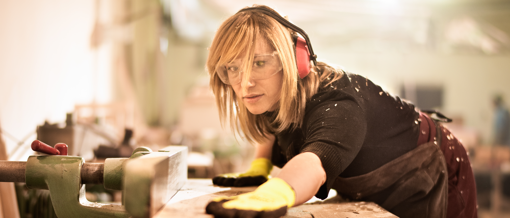 Heute entscheiden sich immer mehr Frauen für eine Ausbildung in einem Handwerksberuf. Doch ihr Anteil an den Existenzgründungen ist noch vergleichsweise niedrig.