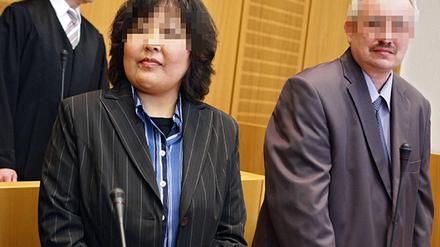 Schlangenmädchen-Prozess beginnt
