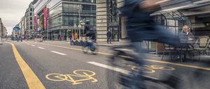 Verschieben muss der Senat schon jetzt das im Koalitionsvertrag beschlossene Ziel beim Radwegebau in Berlin.
