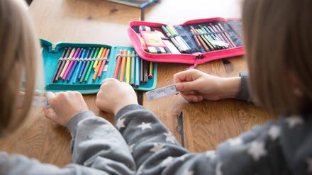 18.000 positiv auf Corona getestete Schülerinnen und Schüler meldete die Bildungsverwaltung am Freitag.