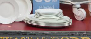 Waterford_wedgwood_AFP