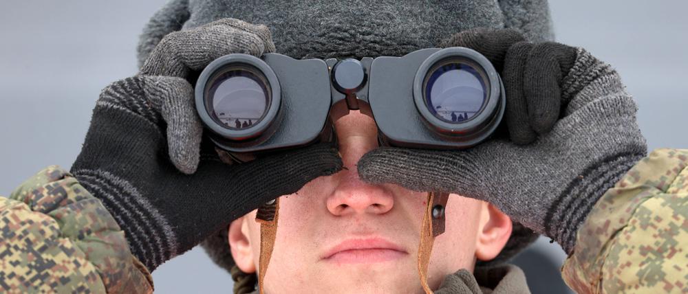 Die Nato will Truppen nach Osteuropa verlegen, während Russland den Abzug der bereits stationierten Soldaten fordert.