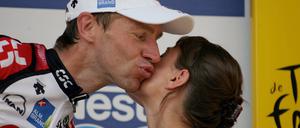 Jens Voigt sagt, dass die Hostessen nicht zu dem Job gezwungen worden sind. Von einem Berufsverbot für die Frauen hält er nichts.