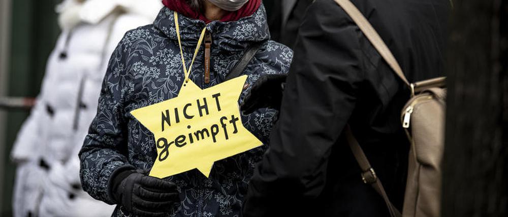 Teilnehmerin an einer Demonstration gegen die Coronapolitik im März 2021.
