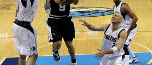 Mavericks gewinnen drittes Spiel gegen Spurs