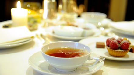 Tea Time im Regent Berlin.