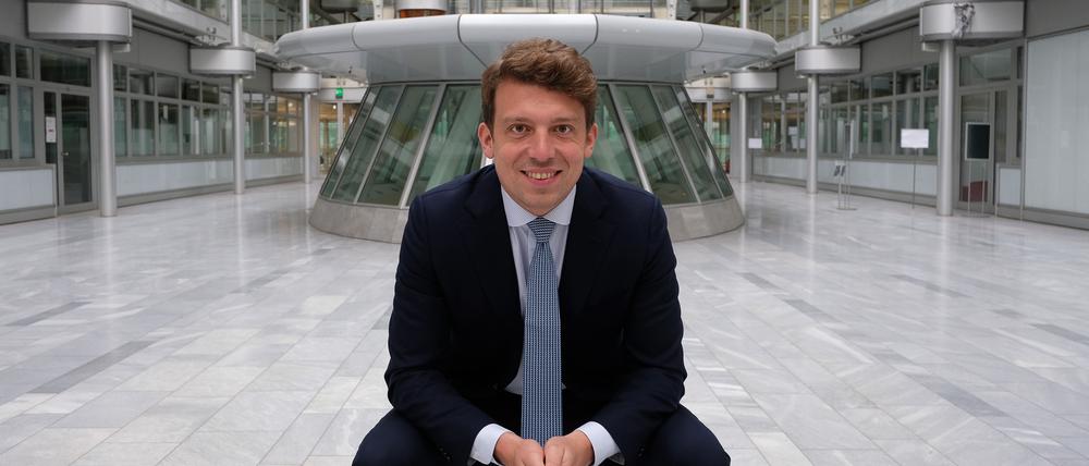 Daniel-Jan Girl, Präsident der Berliner Industrie- und Handelskammer, IHK Berlin, aufgenommen im Ludwig Erhard Haus in der Fasanenstraße in Berlin-Charlottenburg im Januar 2022.