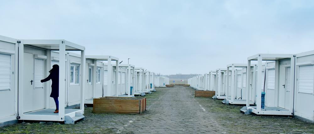 Bezugsbereit. Die Tempohomes am Flughafen Tempelhof.