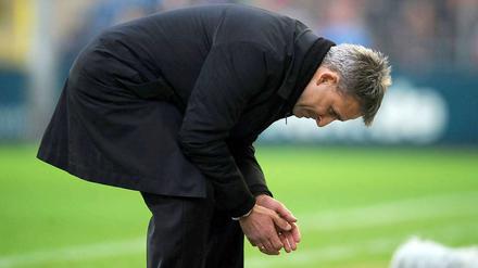 Im Land der untergehenden Sonne: Trainer Littbarski blickt in Richtung Zweite Liga.