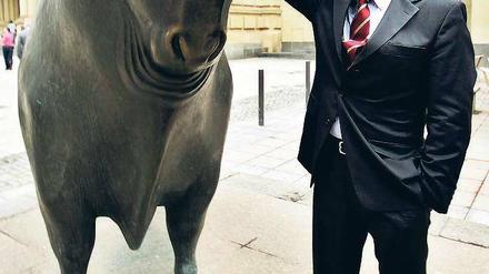 Gunst der Stunde. Adrian von Hammerstein vor der Frankfurter Börse. Foto: ddp
