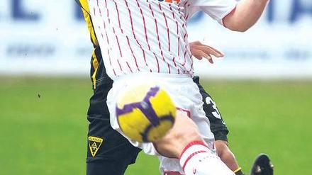 Zurück im Spiel. Michael Bemben stand gegen Aachen in der Startelf. Foto: Camera4