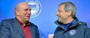 Dieter Hoeneß (links) trifft heute als Geschäftsführer des VfL Wolfsburg auf Borussia Mönchengladbach und Herthas ehemaligen Trainer Lucien Favre.