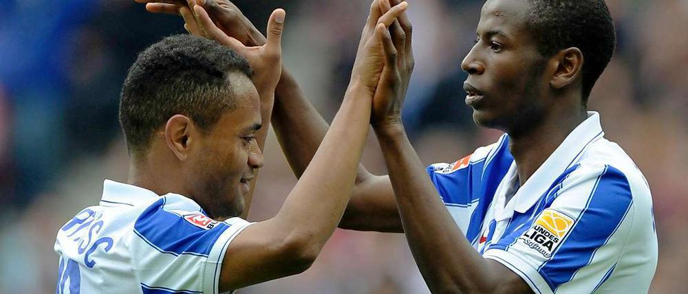 Bleiben voraussichtlich Herthaner: Adrian Ramos (r) und Raffael.