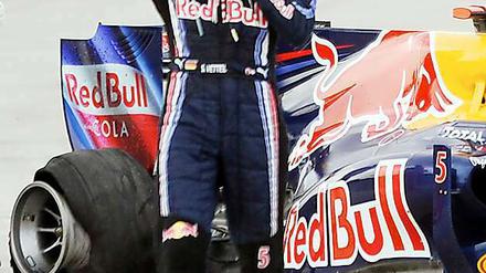 Nicht nur eine Schraube locker. Sebastian Vettel kommentiert den folgenreichen Crash mit Mark Webber.