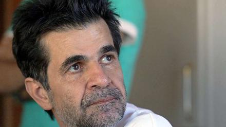Der Regisseur Jafar Panahi war als Ehrengast zur 60. Berlinale eingeladen und sollte der Jury bei den Filmfestspielen in Cannes angehören. Bei beiden Terminen konnte er nicht anwesend sein.