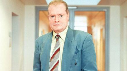 Damals noch Hausherr. Volkmar Sigusch 2004 in seinem Institut an der Universität Frankfurt am Main. Zwei Jahre später begann dessen Abwicklung. 