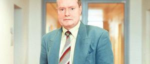 Damals noch Hausherr. Volkmar Sigusch 2004 in seinem Institut an der Universität Frankfurt am Main. Zwei Jahre später begann dessen Abwicklung.