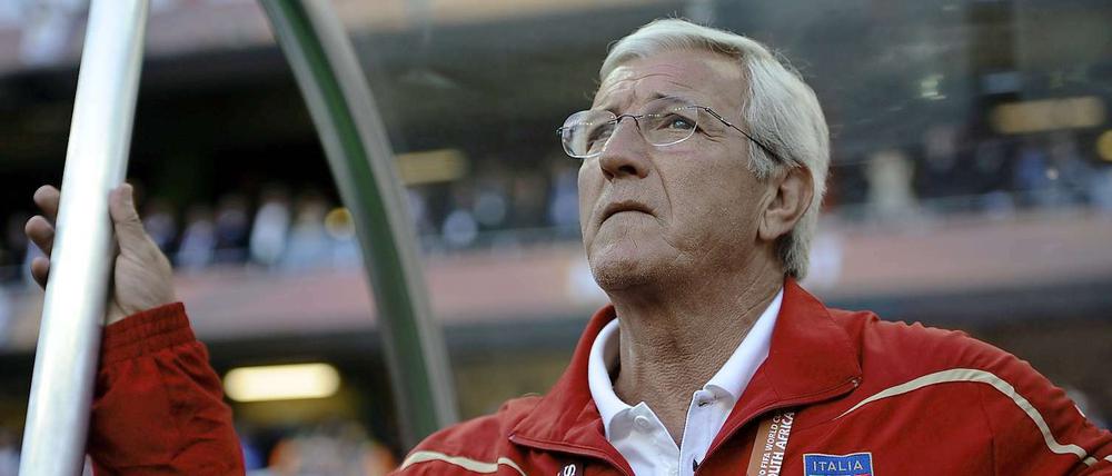 Haltung bewahren: Italiens Trainer Marcello Lippi hat sich im Griff.