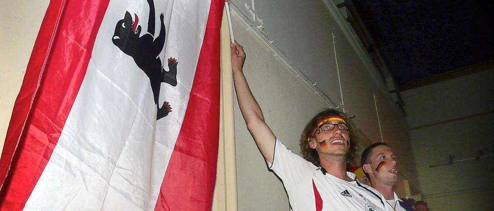 Robert Schmidt, 25, studiert in Berlin und feiert in Afrika.