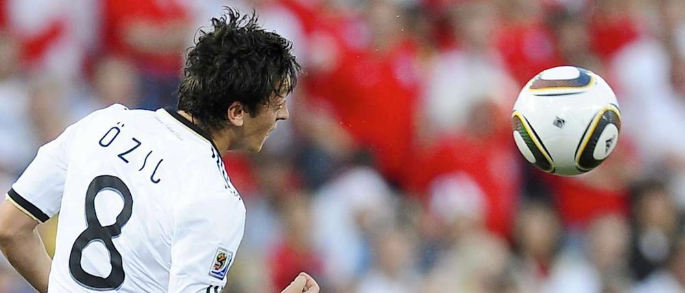 Die Eltern von Mesut Özil (Werder Bremen) stammen aus der Türkei. Er selbst ist in Gelsenkirchen aufgewachsen. Und er ist nicht allein in unserer Internationalmannschaft.