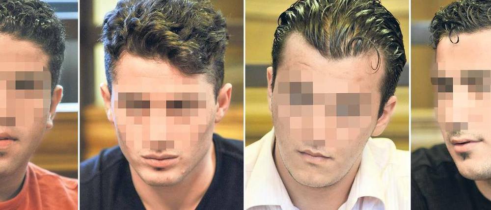 Verurteilt. Jihad C., Vedat S., Ahmad el A., Mustafa U. (v. links nach rechts). Sie stürmten am 6. März das Poker-Turnier im Hyatt-Hotel und erbeuteten 242 000 Euro. Fotos: ddp