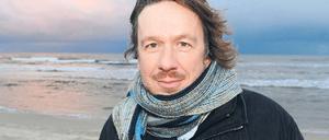 Mit präzisen Sturmwarnungen hat Jörg Kachelmann (Archivfoto von November 2007) seinen Konkurrenten, den Deutschen Wetterdienst unter Druck gesetzt. Seit seiner Verhaftung im März dieses Jahres ist das Wetter umgeschlagen. Foto: dpa