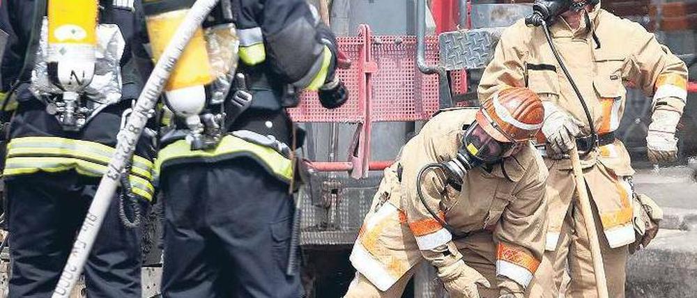 Leitungsleck. Am Theodor-Heuss-Platz strömten große Mengen Gas aus. Foto: ddp