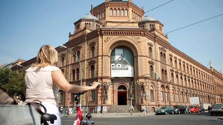 Soll bald nicht mehr die Galerie C/O beherbergen: Das kaiserliche Postfuhramt.