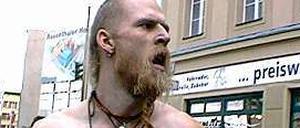 Spiel mit den Muskeln. Matthias Fritschs "Techno-Viking" auf seinem Siegeszug um die Welt.