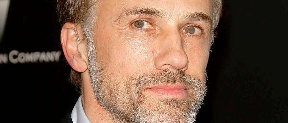 Waltz schweigt: Ist er Österreicher oder Deutscher?