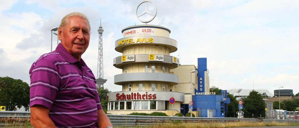 Der Turmbauer. Ulrich Kirschstein war Ende der 70er Jahre Bauleiter bei der Avus-Renovierung – und gerade erst zum 117. Stammtisch-Treffen wieder da.