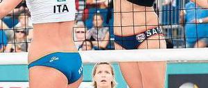 Eine Handbreit höher. Sara Goller (rechts) und ihre Partnerin Laura Ludwig überzeugen bislang in Berlin. Foto: dpa