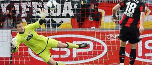 Darf weiter fliegen: Jan Glinker hat den Vorzug vor Marcel Höttecke im Union-Tor bekommen und bleibt die Nummer 1.