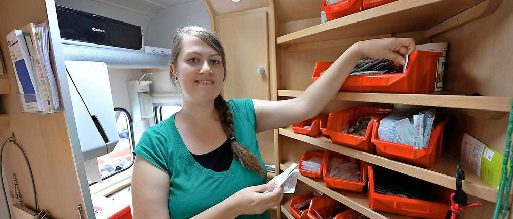 Mobile Praxis. Im Bus hilft Sozialarbeiterin Nora Bauermann weiter.