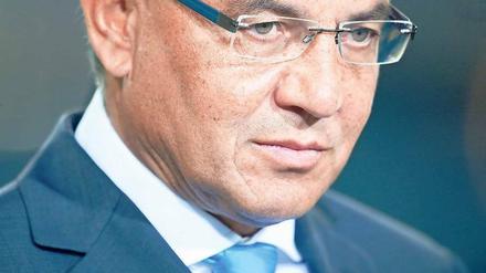 Keine Diskussion. Felix Magath muss nicht um seinen Job fürchten.